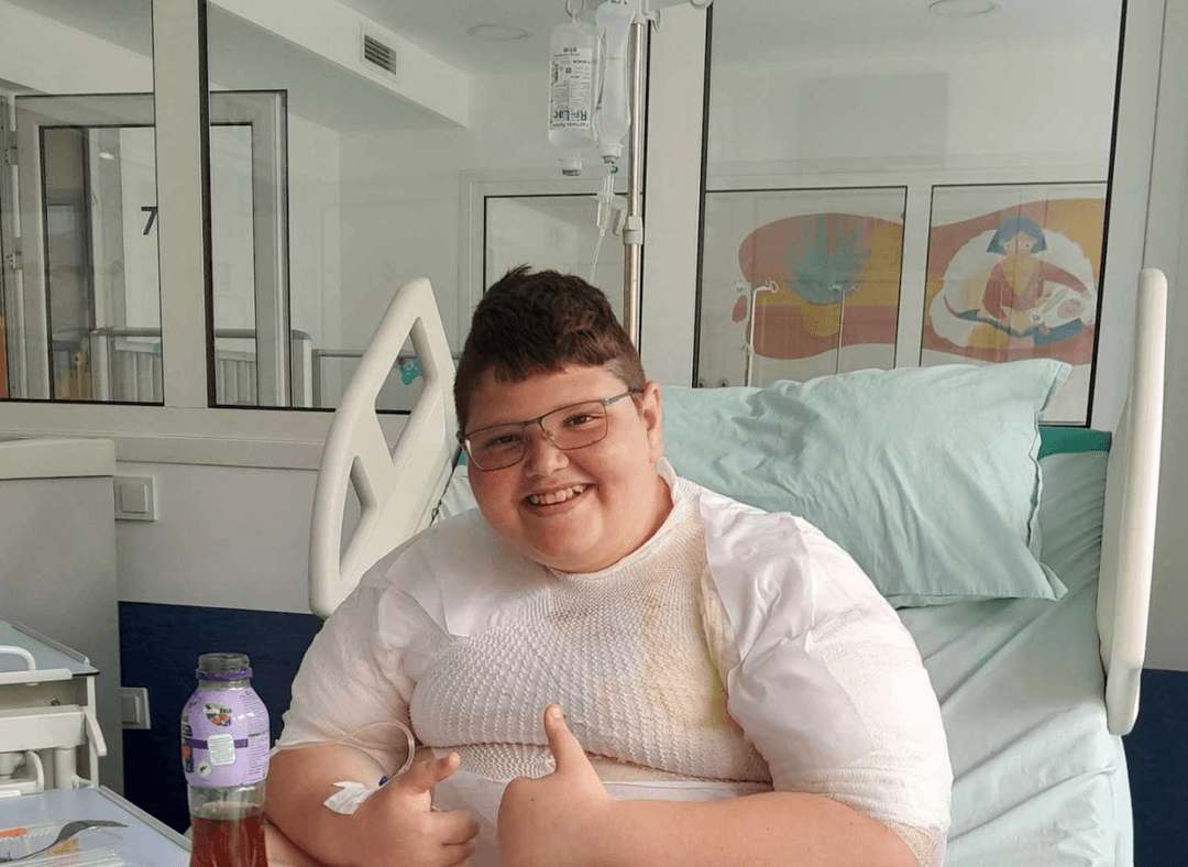 2049841c1f74e7b5f11808a85a345921225ec3c87b5820a5bffff139fc8b9997