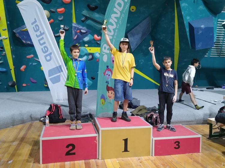 38967f21f6715b0383feb61dd5f49b2cef788393a5b168f42042dfe0520d57e9