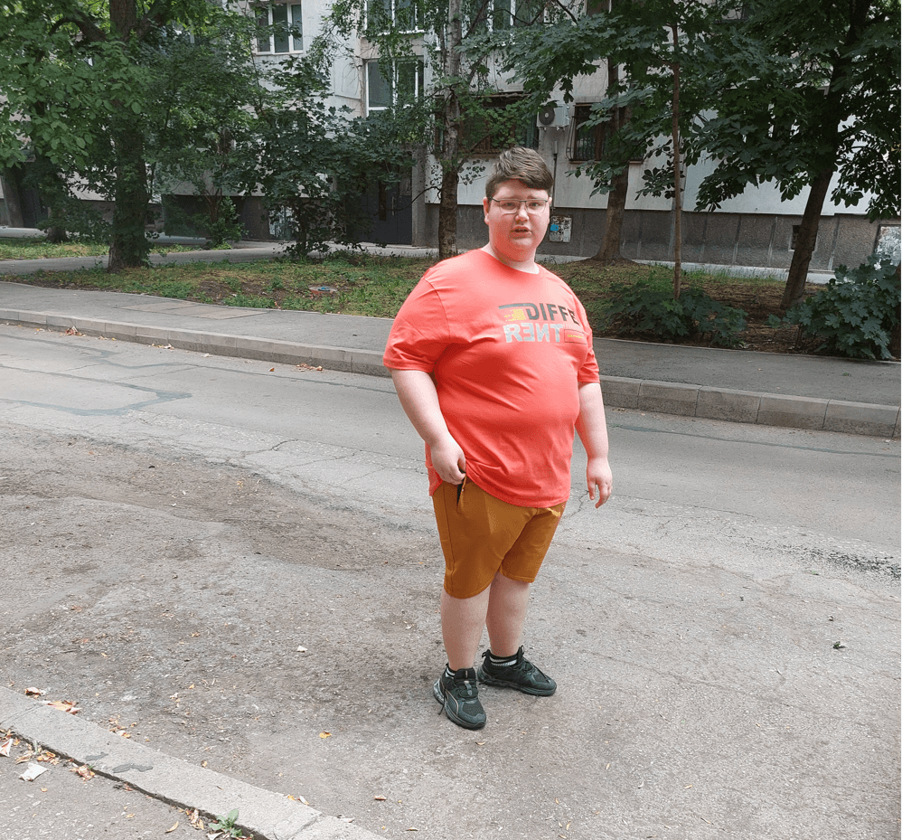 f45318ccd22235e427172635be56b5bd86e3374d1e6a7440dc3d33e124469cd9