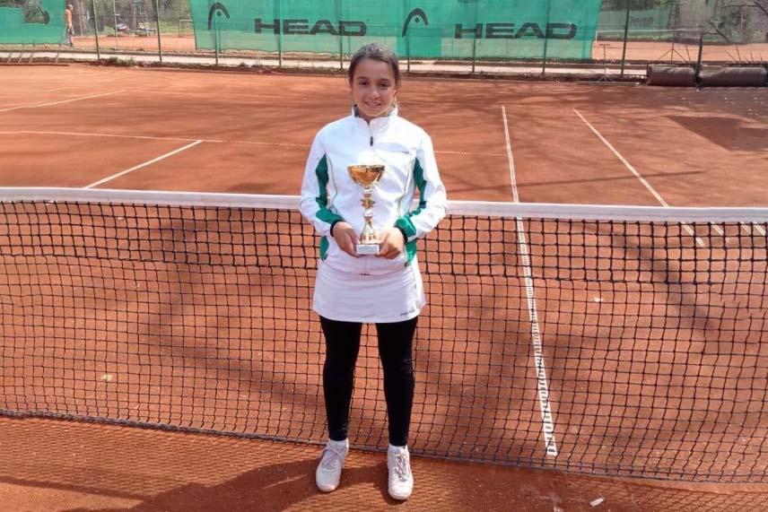 Да сбъднем мечтата на Валерия да влезе в топ 5 на Европа в тениса!